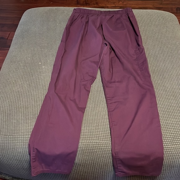 Scrubstar purple scrub pants - Picture 3 of 3
